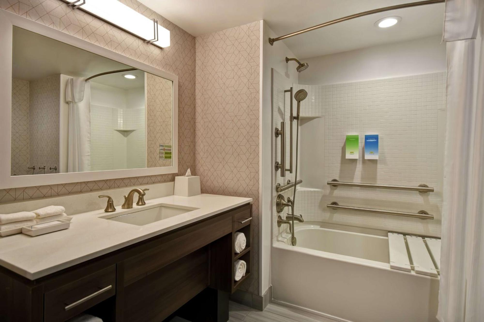 Home2 Suites By Hilton Taylor Detroit Exterior photo
