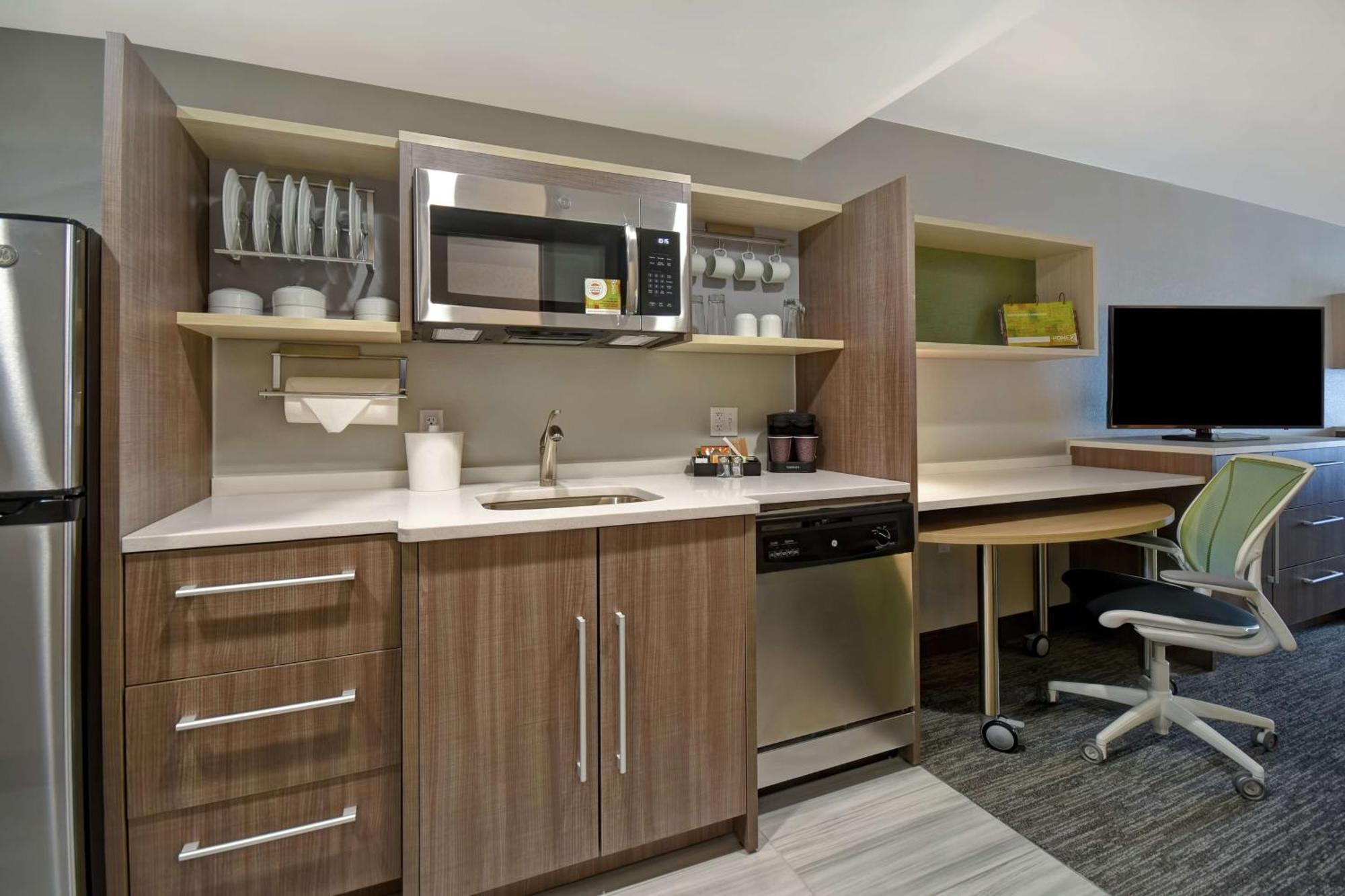 Home2 Suites By Hilton Taylor Detroit Exterior photo
